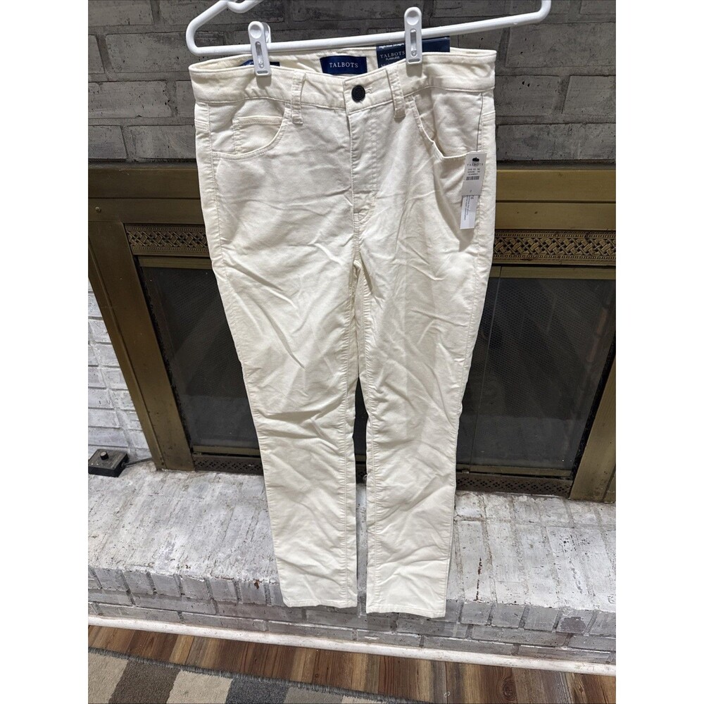 Women’s Talbots High Rise Straight Leg Size 2 Cream Colored